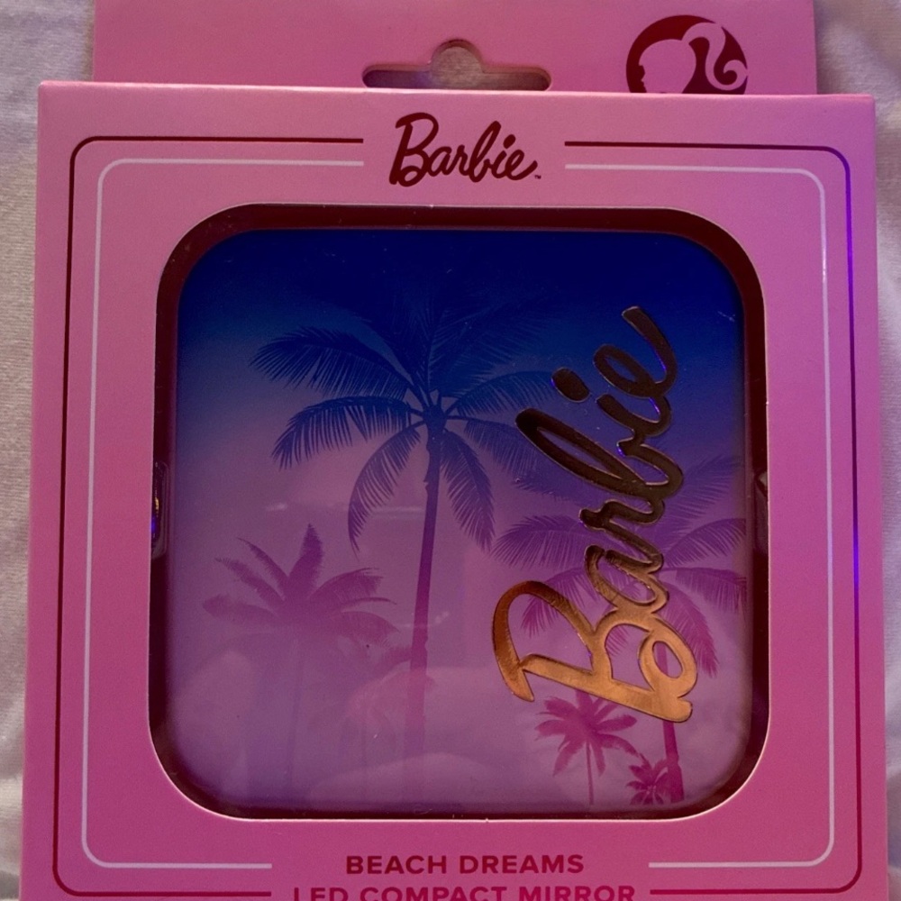 💖 Barbie Beach Dreams LED Compact Mirror NIB 💖
